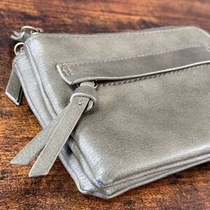 Universal Thread Pouch Olive Green Double Zip Faux Leather Wallet Clutch Bag